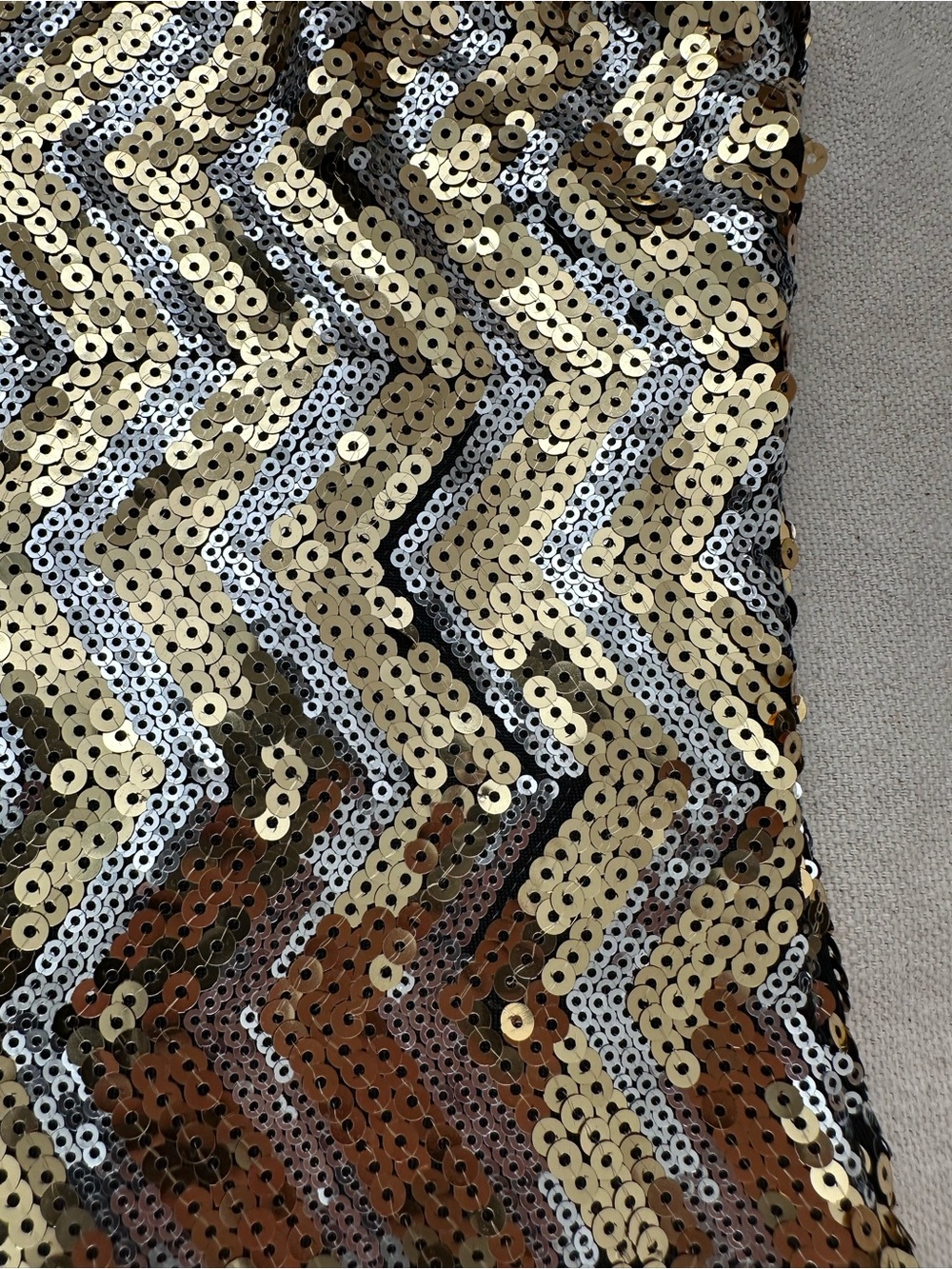 Bebe Addiction Metallic Sequin Chevron Mini Party Dress Medium Glam GlitzBodycon - Picture 12 of 14